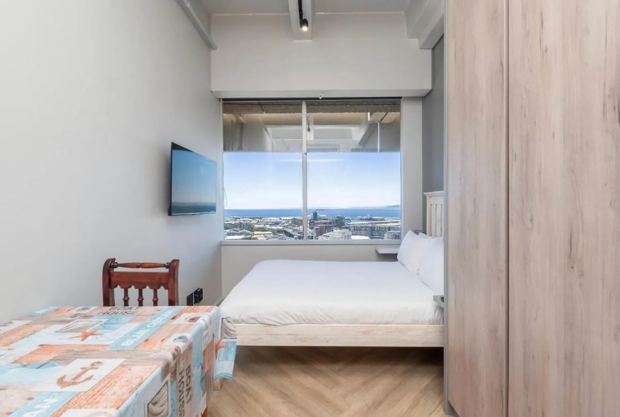 Cosy Studio With Spectacular Views Cape Town